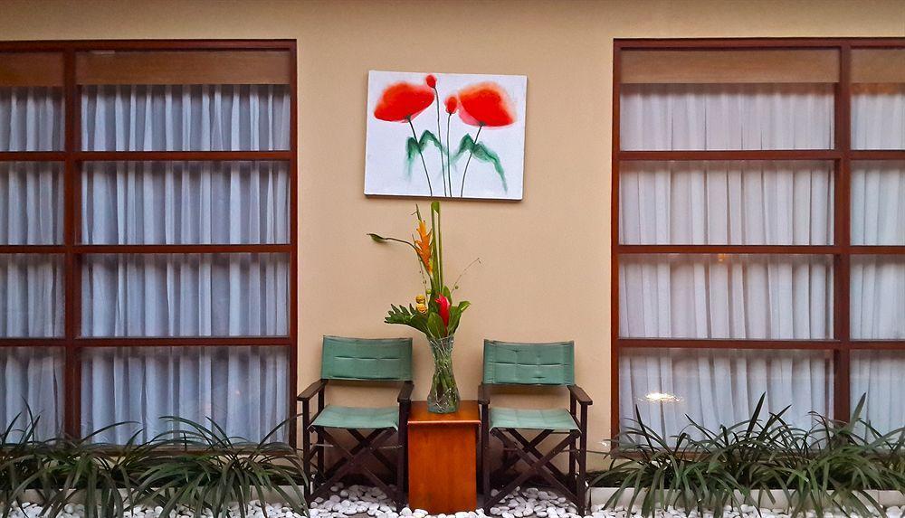 The Vie Villa Legian Exterior photo