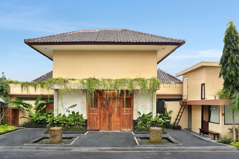 The Vie Villa Legian Exterior photo