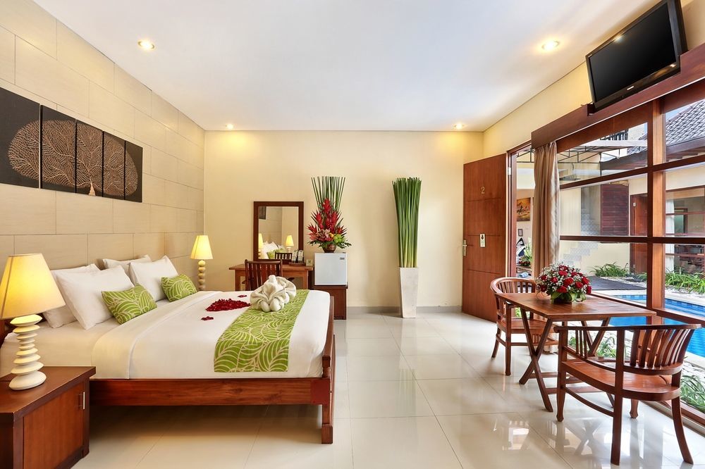 The Vie Villa Legian Exterior photo