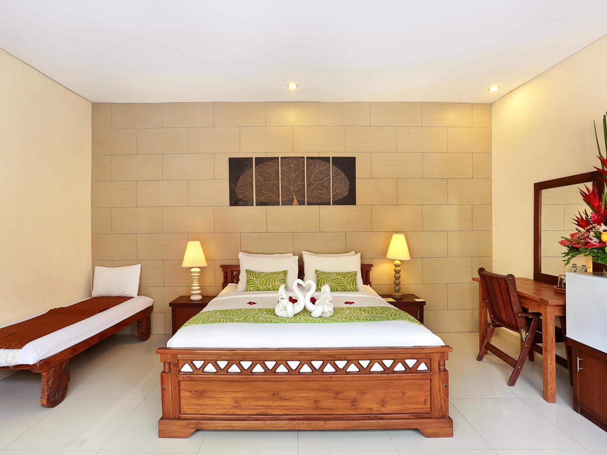 The Vie Villa Legian Exterior photo