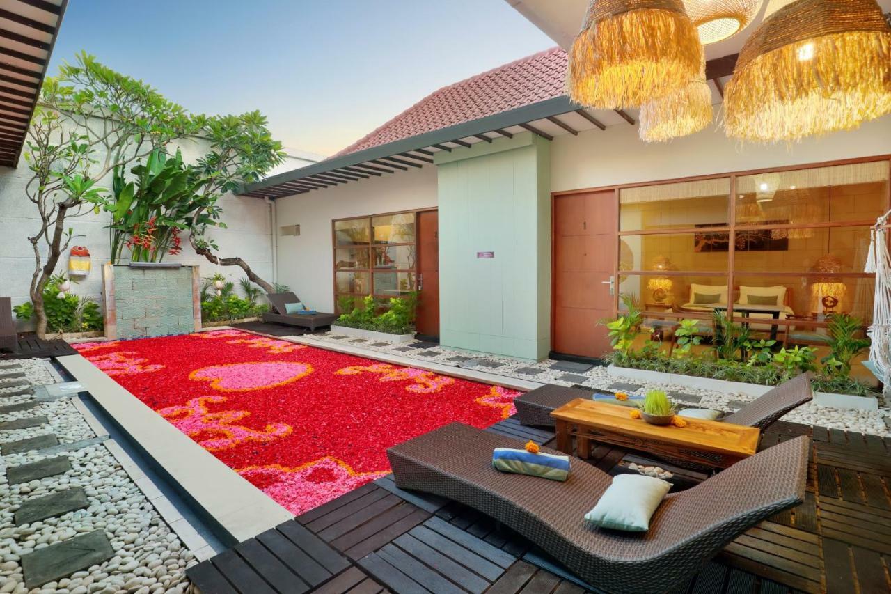 The Vie Villa Legian Exterior photo